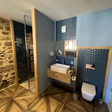 Le 19 - 38m2 Terrasse Jacuzzi - Centre Historique - Clim Hotel Langeac