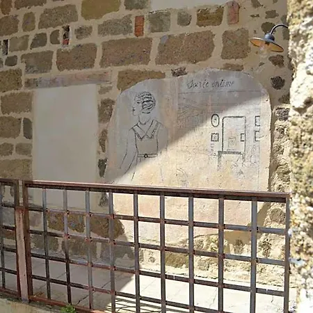 Le 19 - 38m2 Terrasse Jacuzzi - Centre Historique - Clim Hotel Langeac